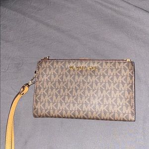 Michael Kors wallet/ phone case